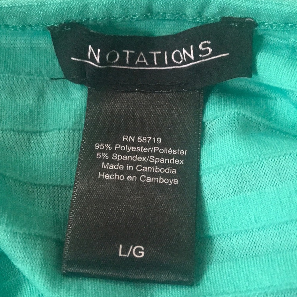 🔥🔥Green Ruffle Top🔥🔥 - Picture 3 of 4